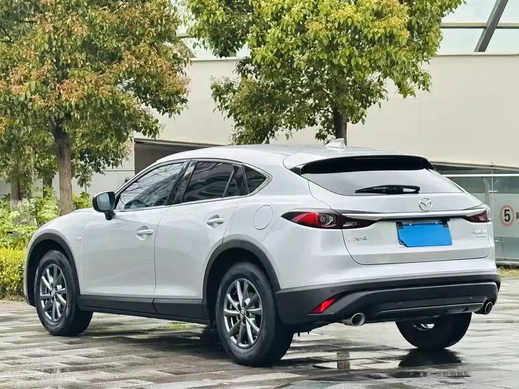Mazda CX-4 2022 — фото 5