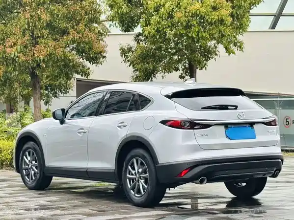 Mazda CX-4 2021
