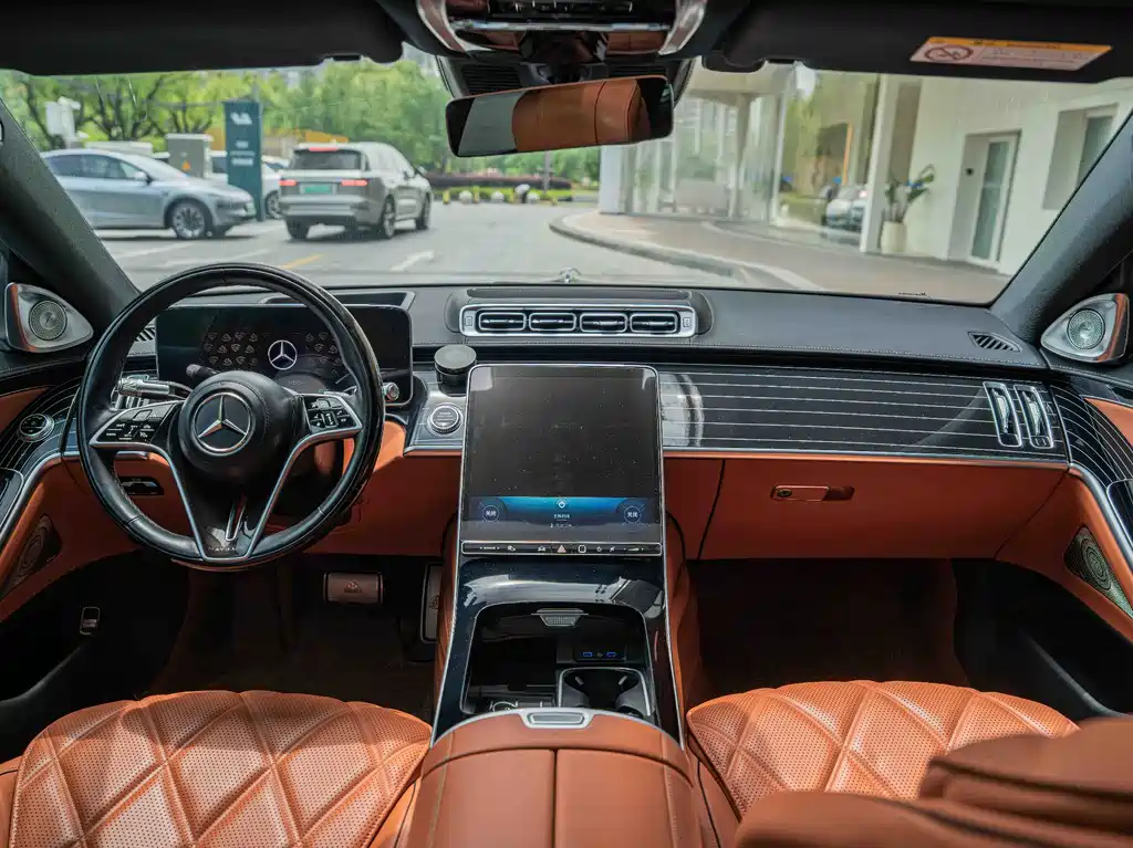 Mercedes-Benz Maybach S-Class 2023 — фото 17