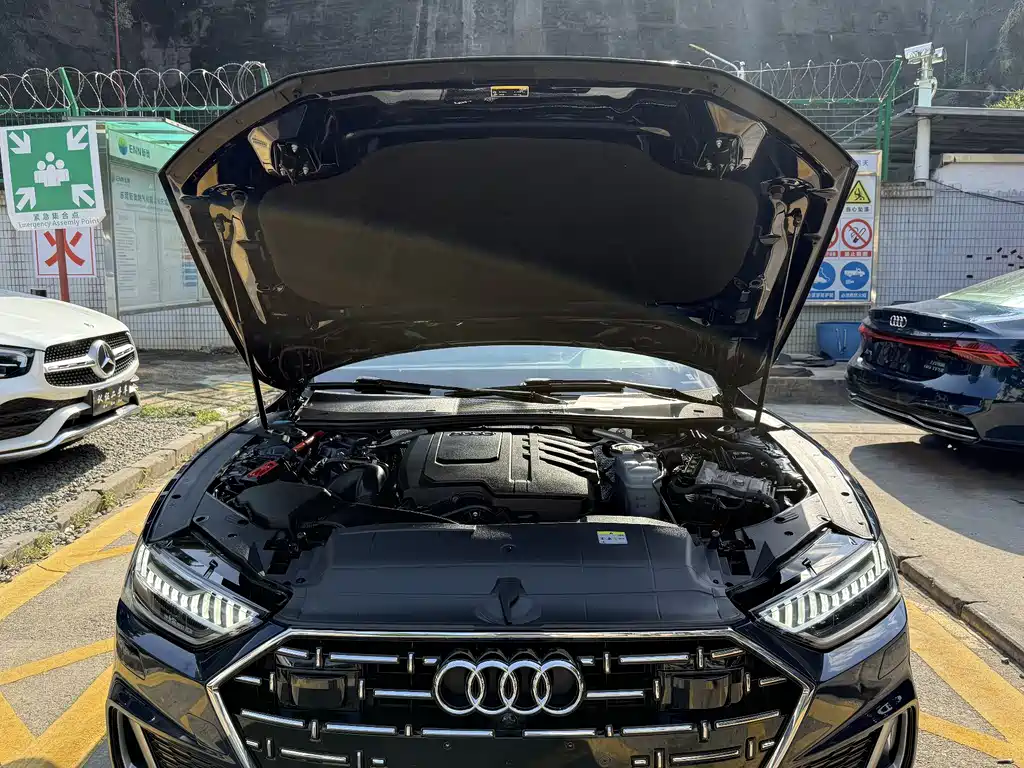 Audi A7L 2023 — фото 20