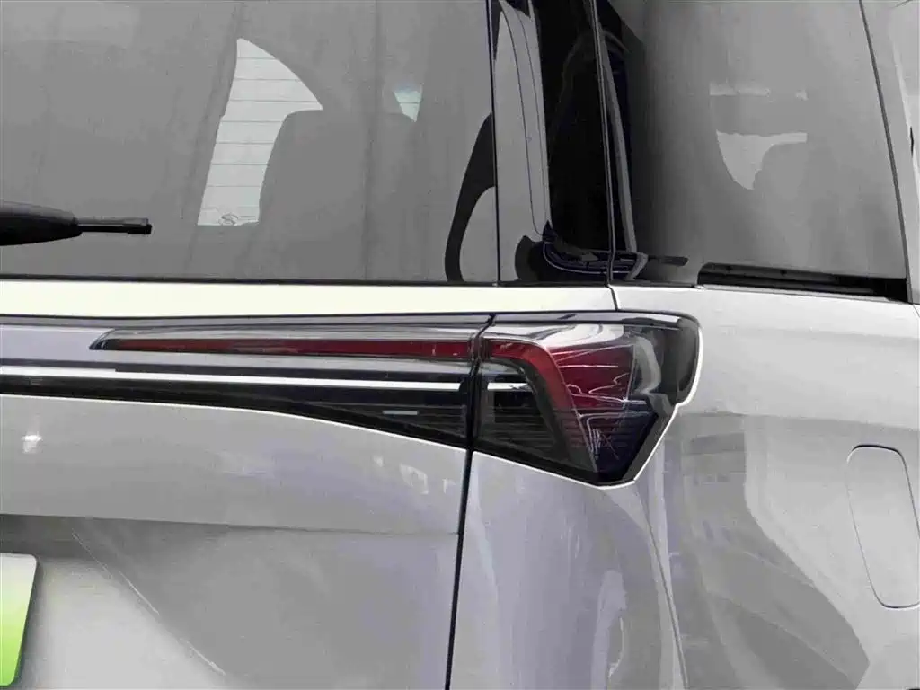 Buick GL8 Hybrid 2025 — фото 16