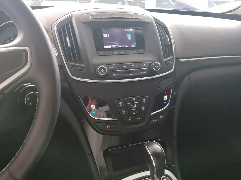 Buick Regal 2015 — фото 13