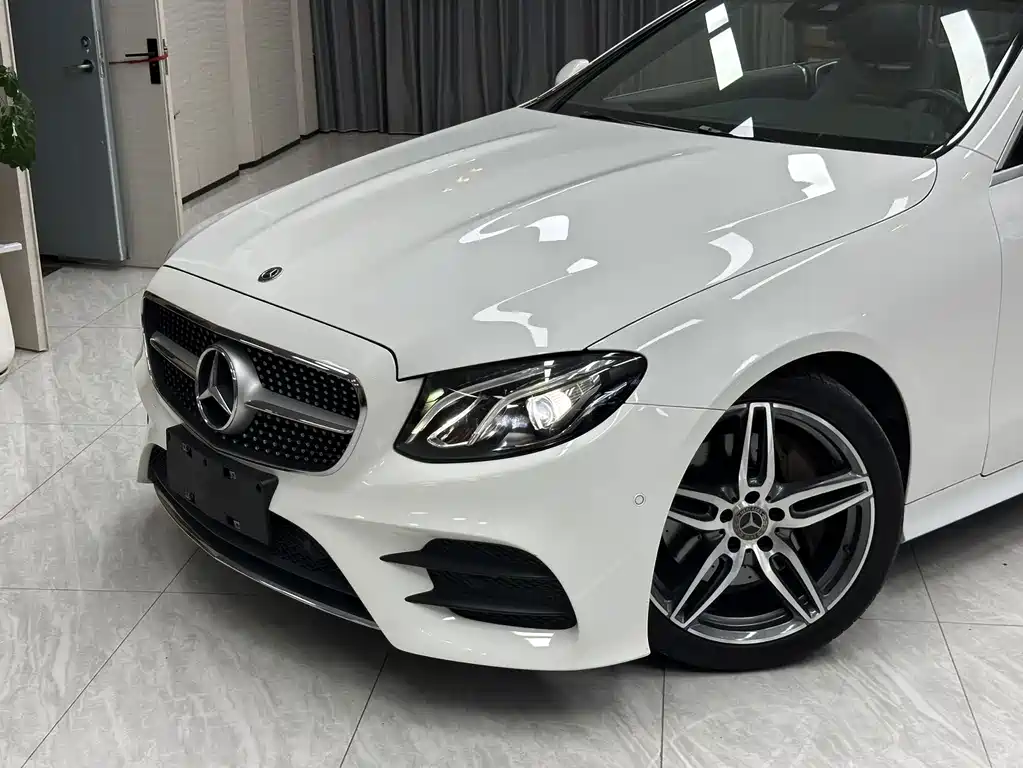 Mercedes-Benz E-Class 2018 — фото 10