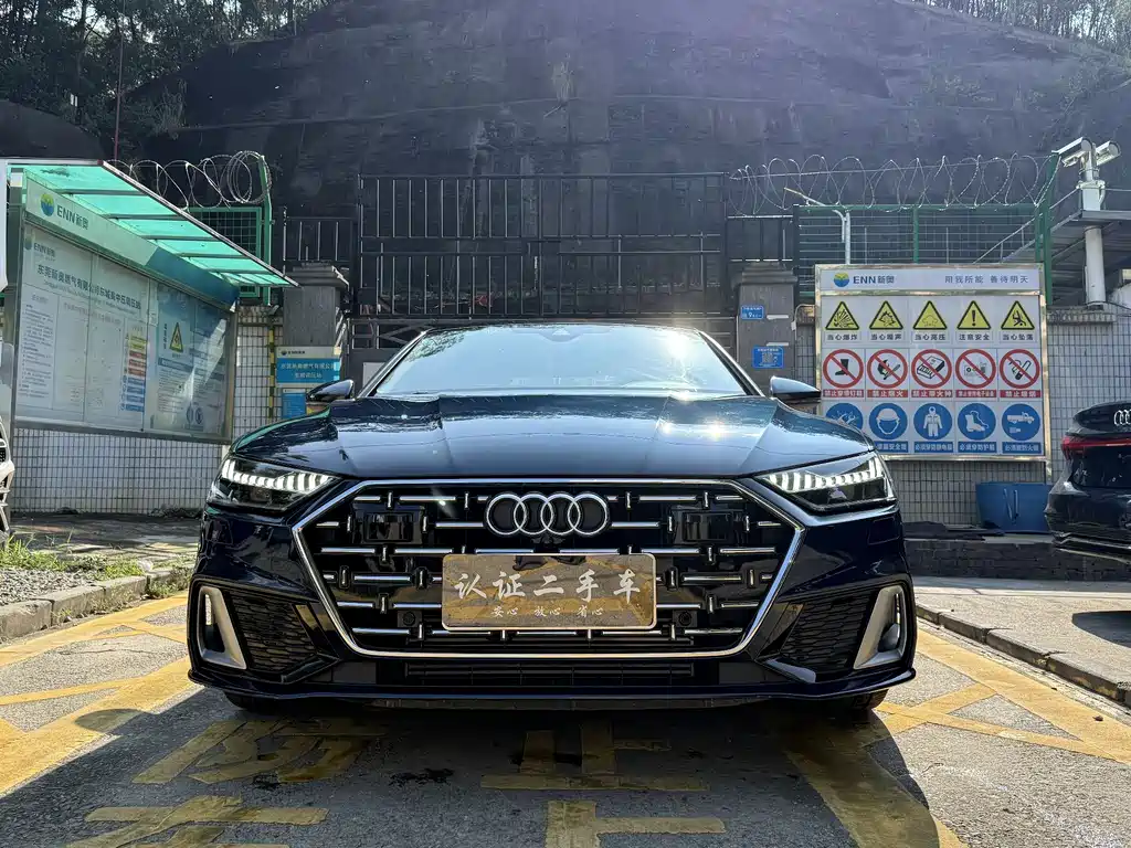Audi A7L 2023 — фото 2