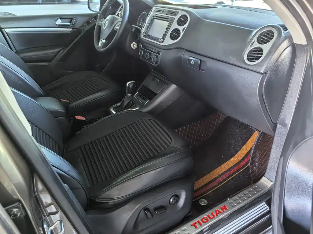 Volkswagen Tiguan 2015 — фото 12