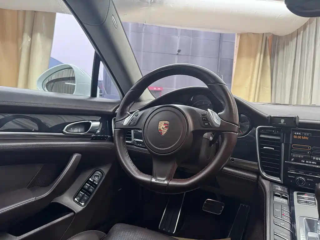 Porsche Panamera 2015 — фото 15