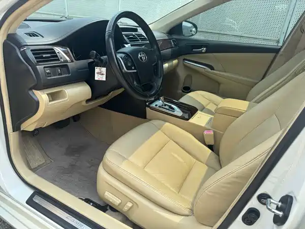 Toyota Camry 2015