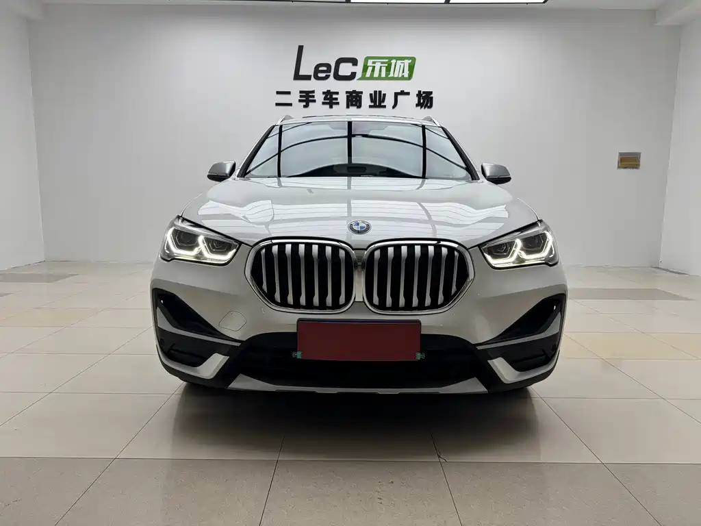 BMW X1 2021 — фото 2