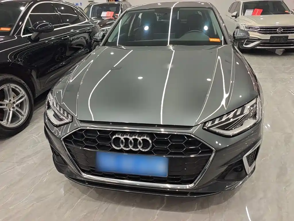 Audi A4L 2021