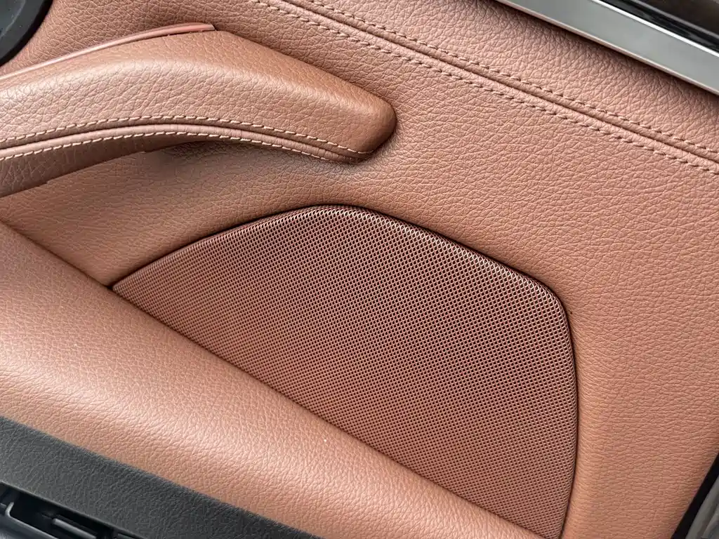 BMW 5 Series 2016 — фото 8