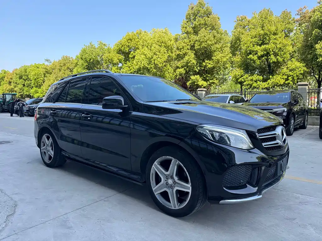 Mercedes-Benz GLE 2016 — фото 3