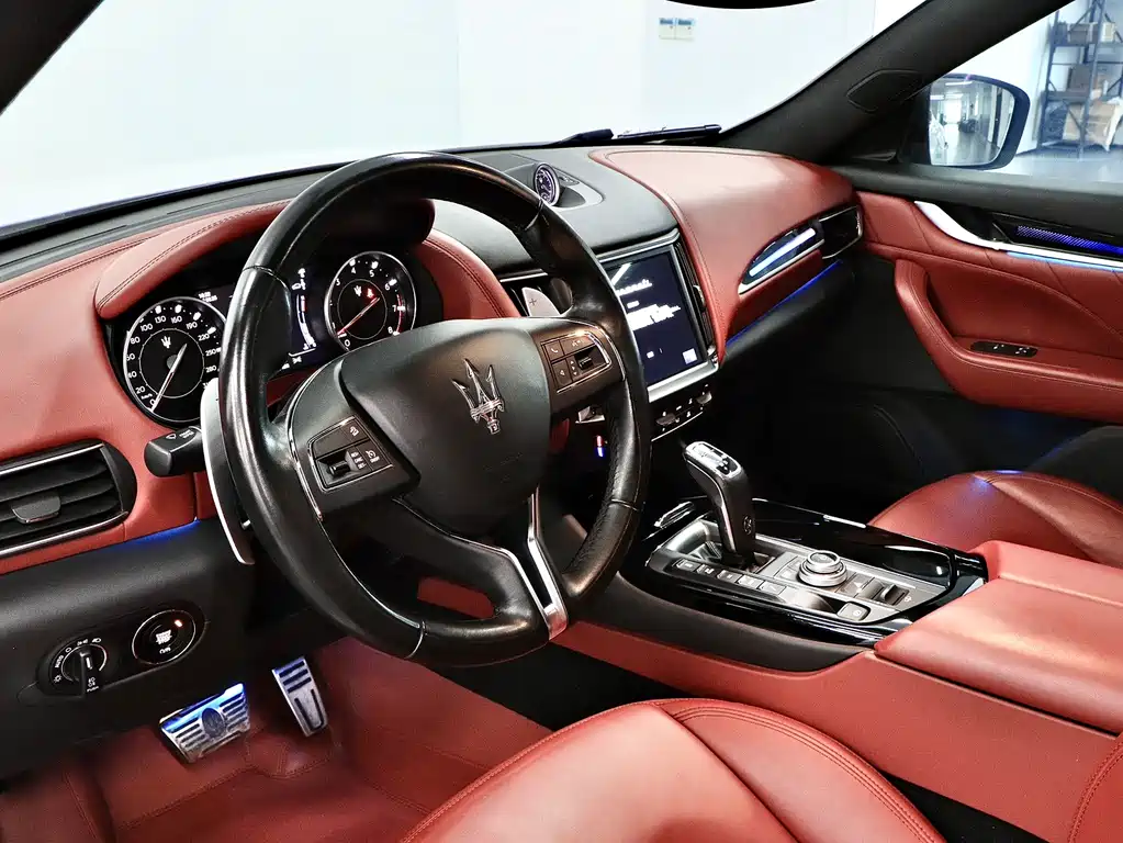 Maserati Levante 2021 — фото 11