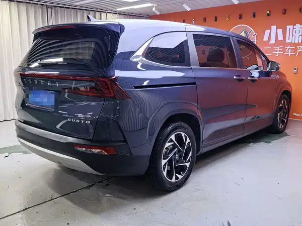 Hyundai Custin 2022