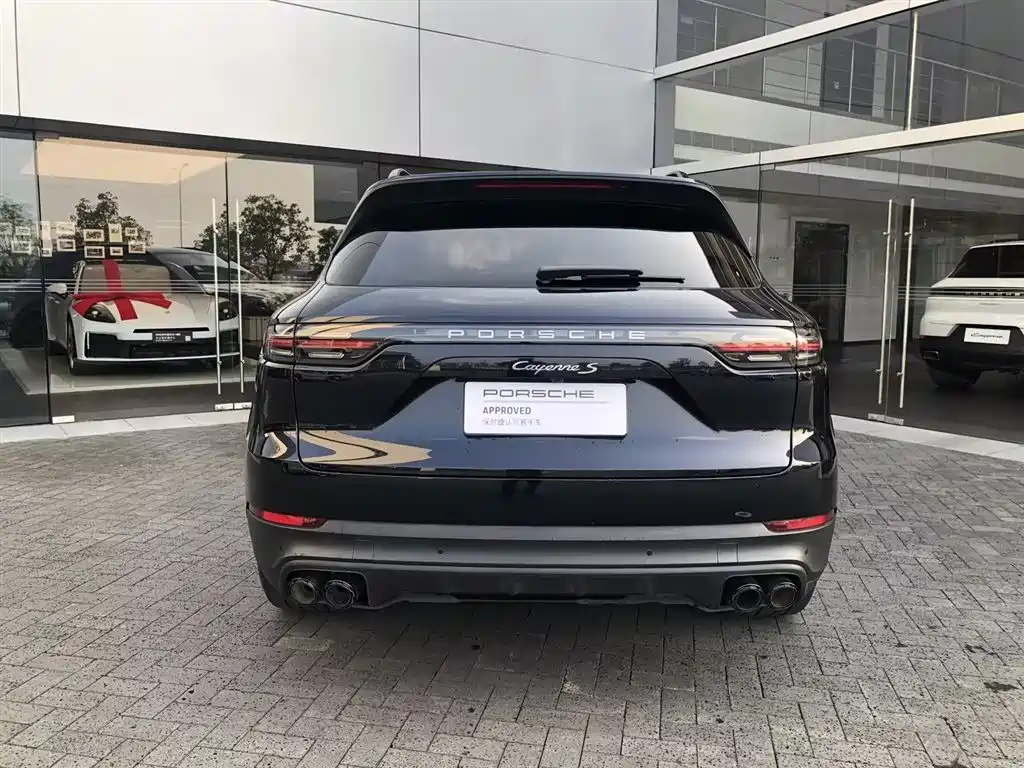 Porsche Cayenne 2019 — фото 8