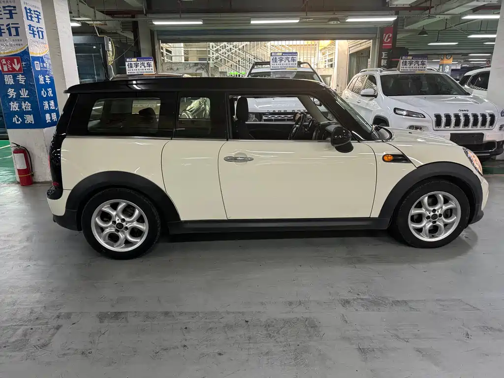 MINI Clubman 2013