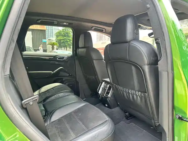 Porsche Cayenne 2015