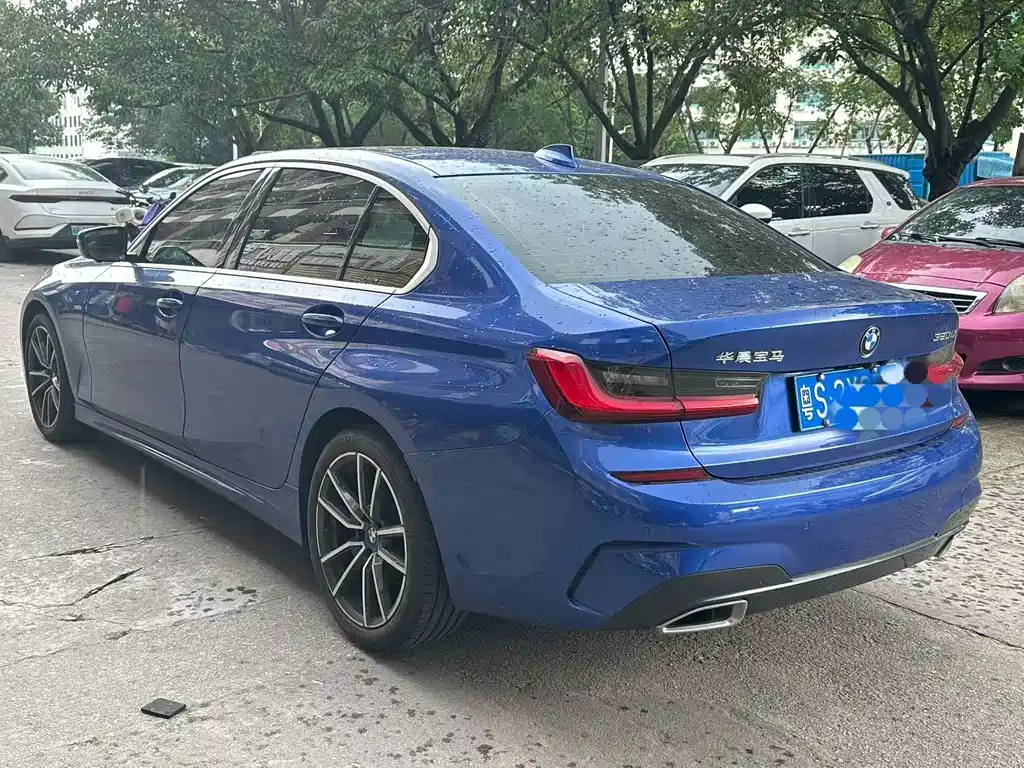 BMW 3 Series 2021