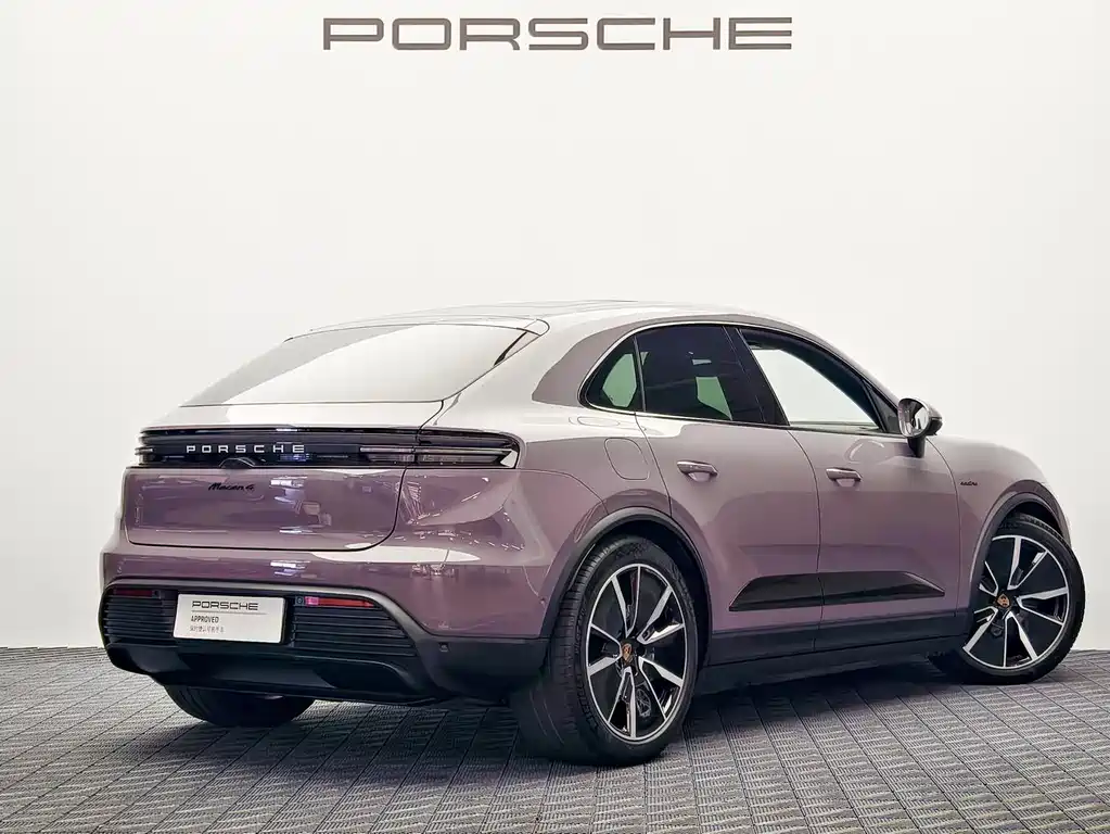 Porsche Macan EV 2025 — фото 8
