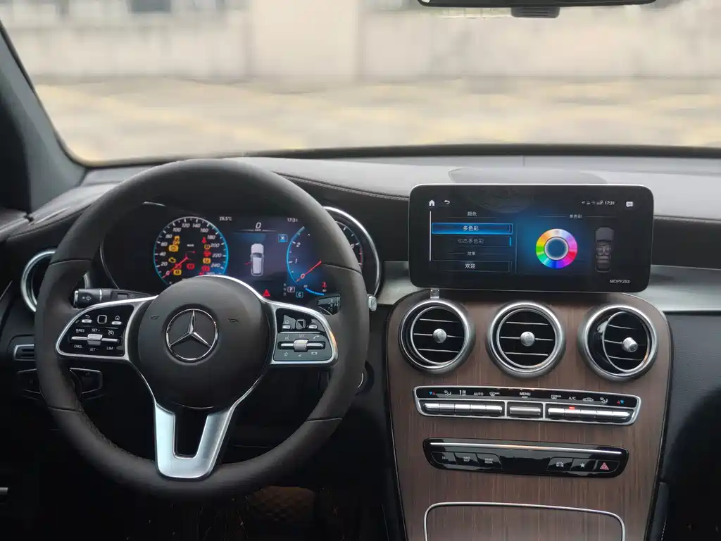 Mercedes-Benz GLC 2021 — фото 8