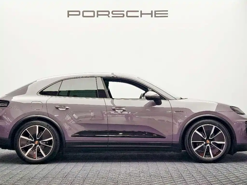 Porsche Macan EV 2025 — фото 6
