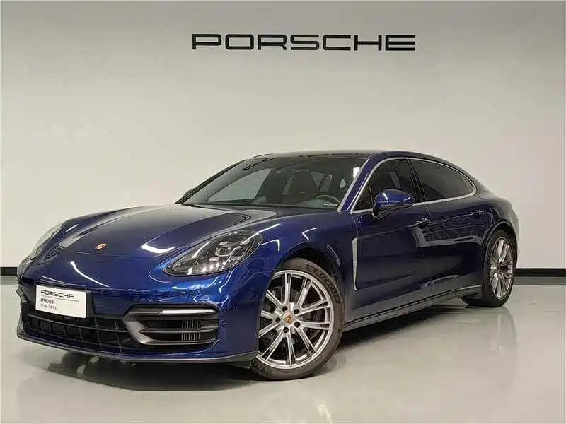 Porsche Panamera 2023 — фото 1