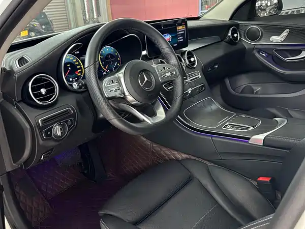 Mercedes-Benz C-Class 2020
