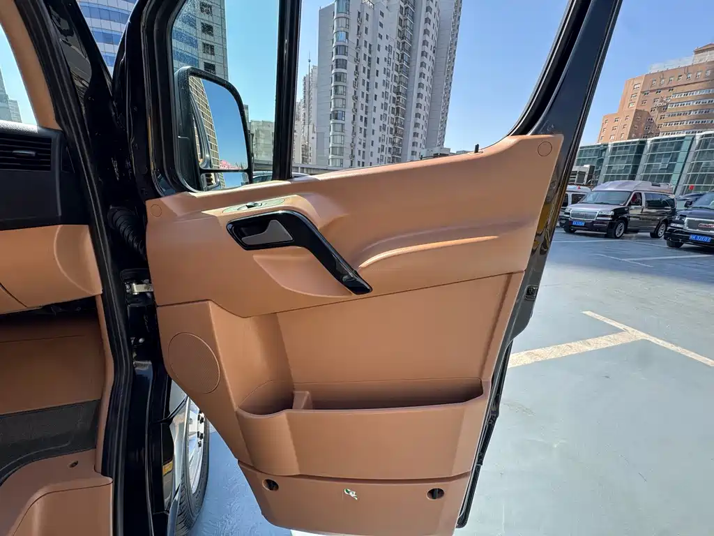 Mercedes-Benz Sprinter 2017 — фото 28
