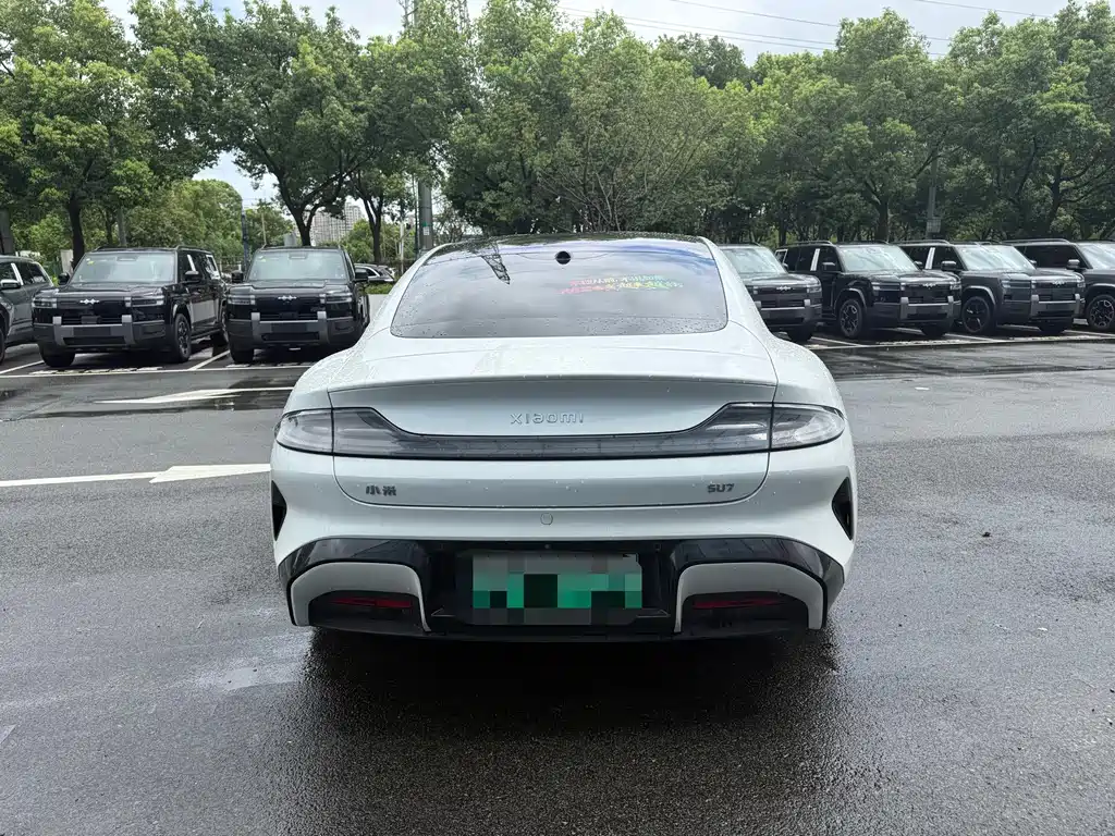 Xiaomi SU7 2025 — фото 10