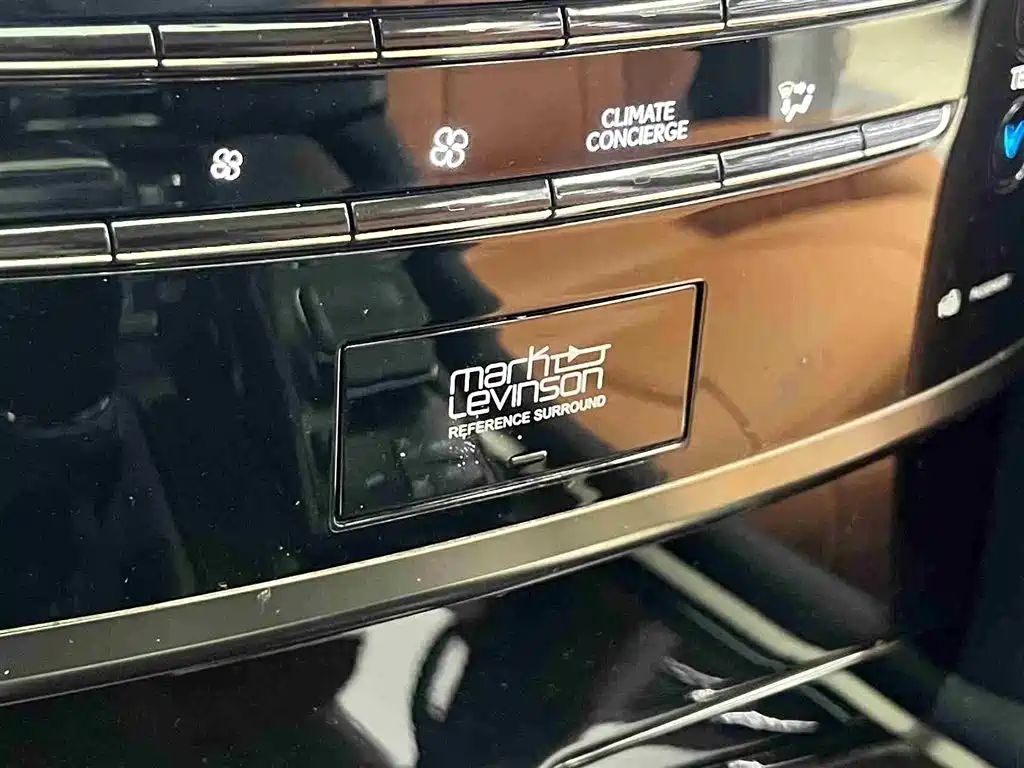 Lexus LX 2018 — фото 14