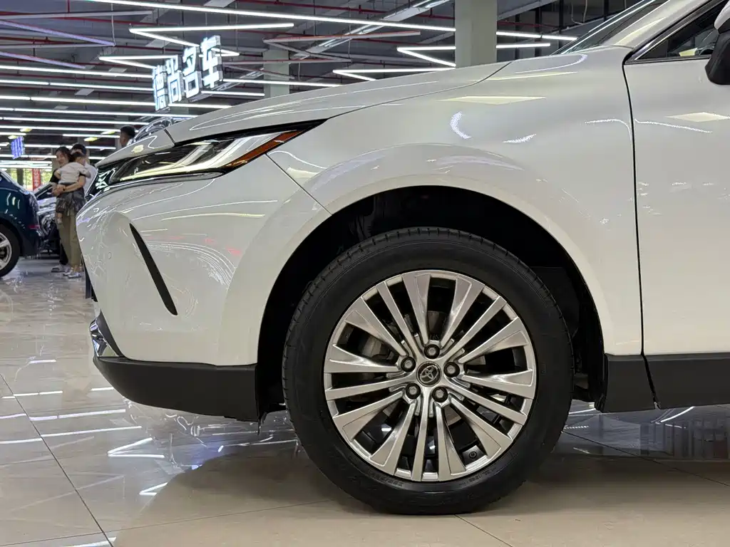 Toyota Harrier 2022 — фото 6