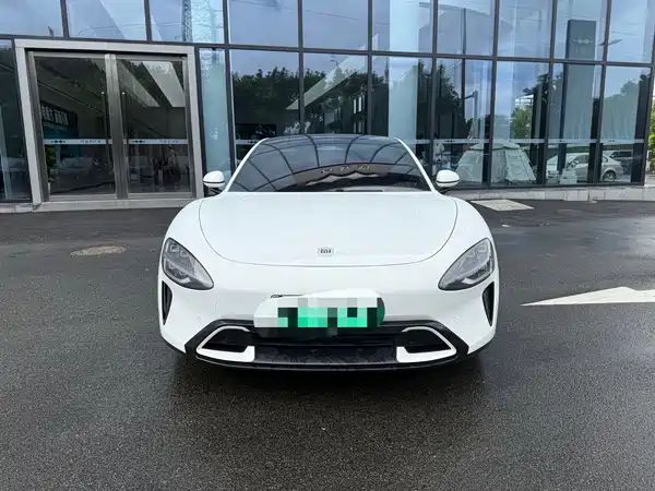 Xiaomi SU7 2025