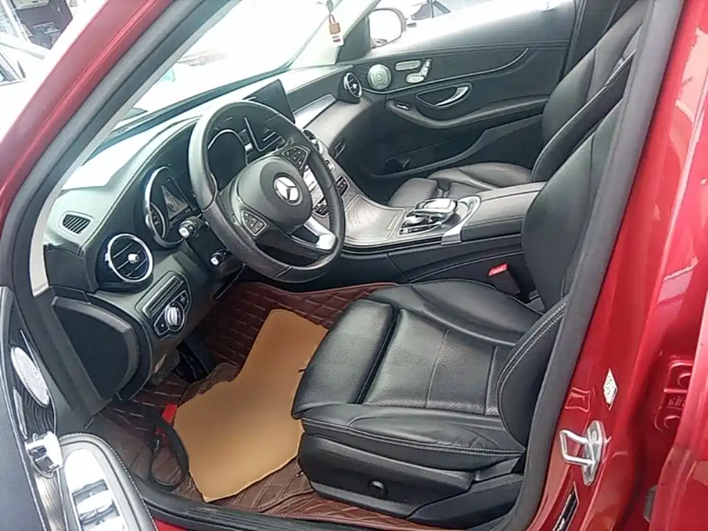 Mercedes-Benz C-Class 2018 — фото 16