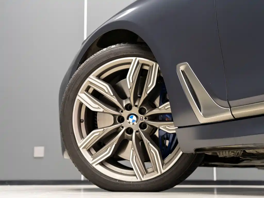 BMW 7 Series 2018 — фото 5