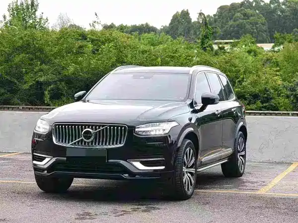Volvo XC90 Plug-In Hybrid 2022