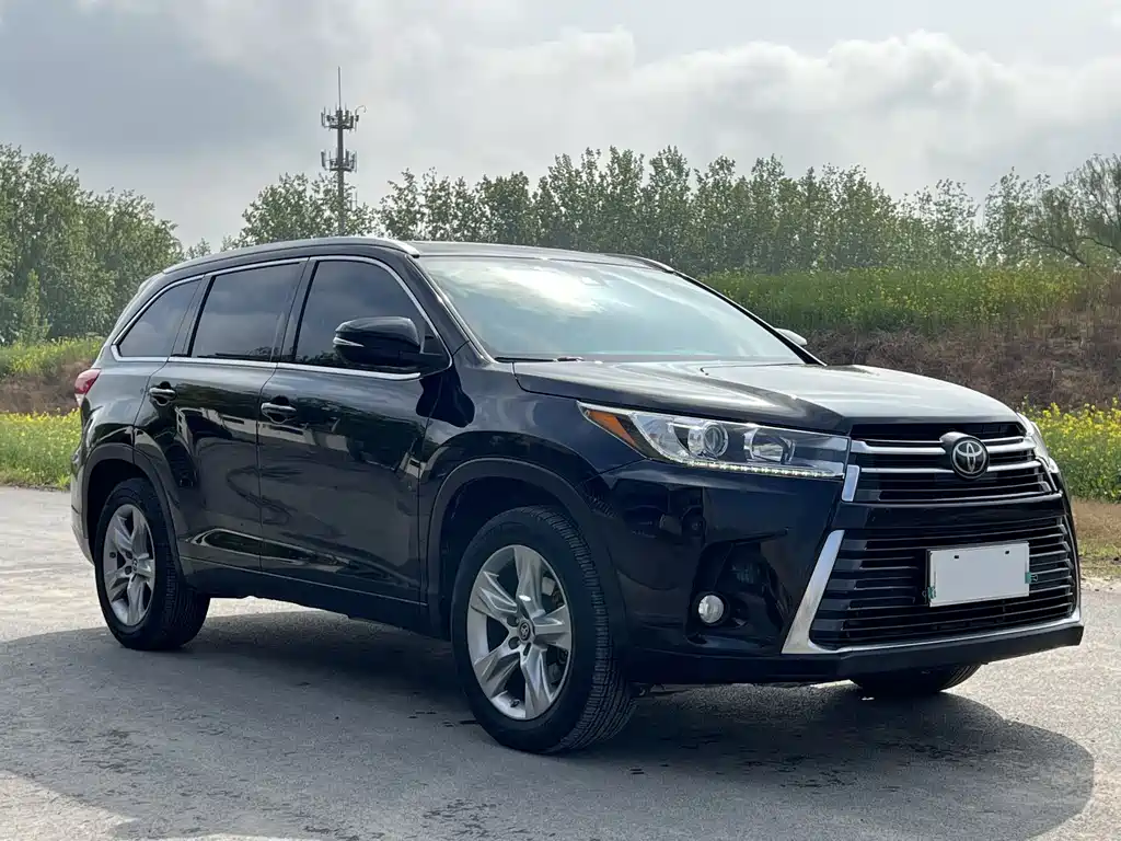 Toyota Highlander 2018 — фото 3