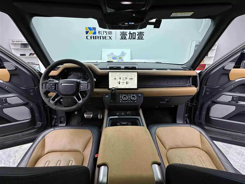 Land Rover Defender 2023 — фото 9