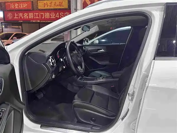 Mercedes-Benz GLA 2019
