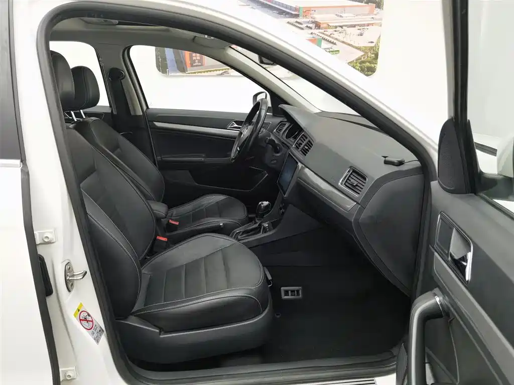 Volkswagen Gran Lavida 2017 — фото 23