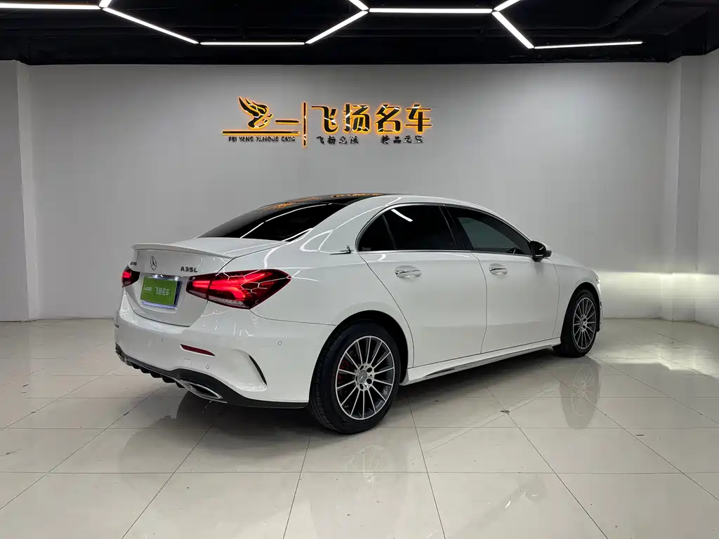 Mercedes-Benz A-Class 2021 — фото 17