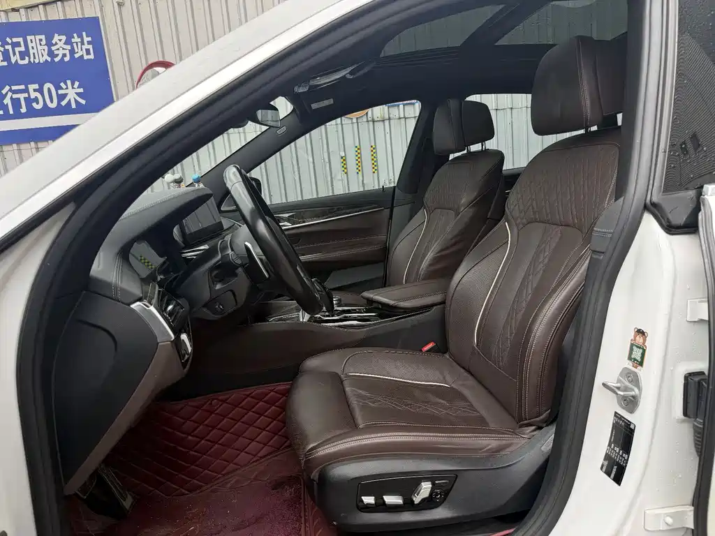 BMW 6 Series GT 2021 — фото 10