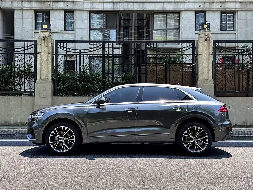 Audi Q8 2019 — фото 3