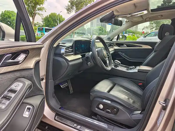 Hongqi H9 2022