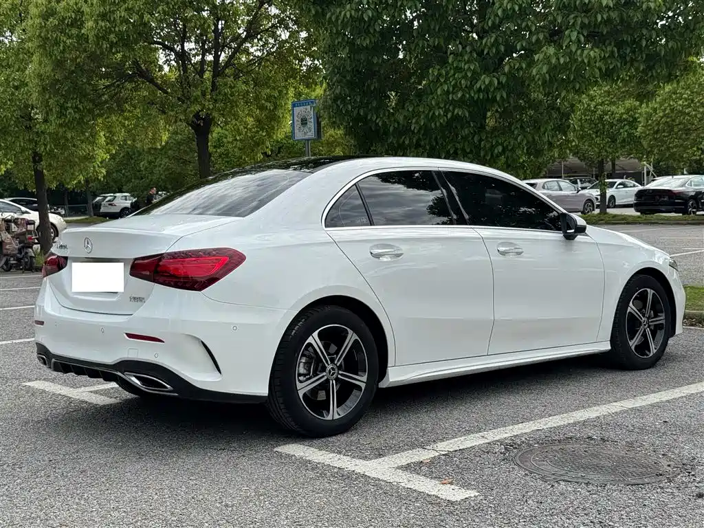 Mercedes-Benz A-Class 2023 — фото 10