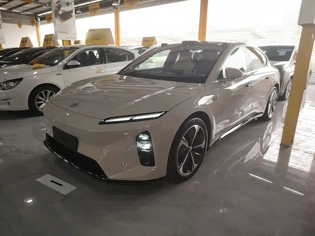 NIO ET5 2025