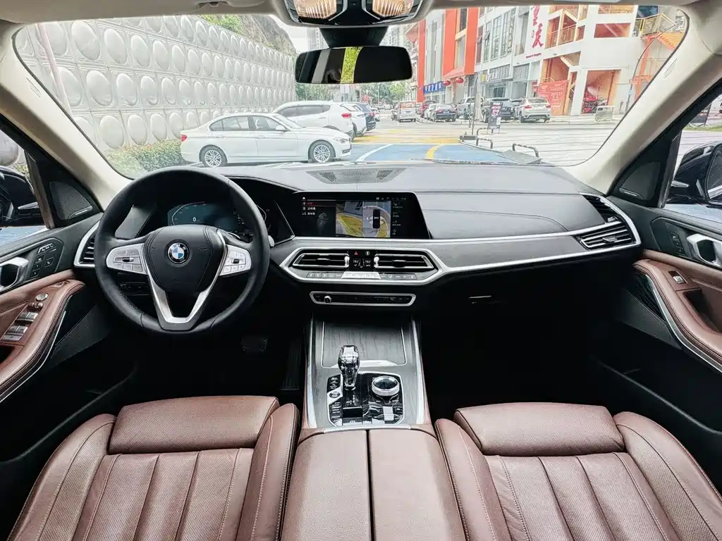 BMW X7 2021 — фото 17