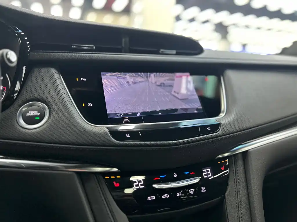 Cadillac XT5 2023 — фото 14