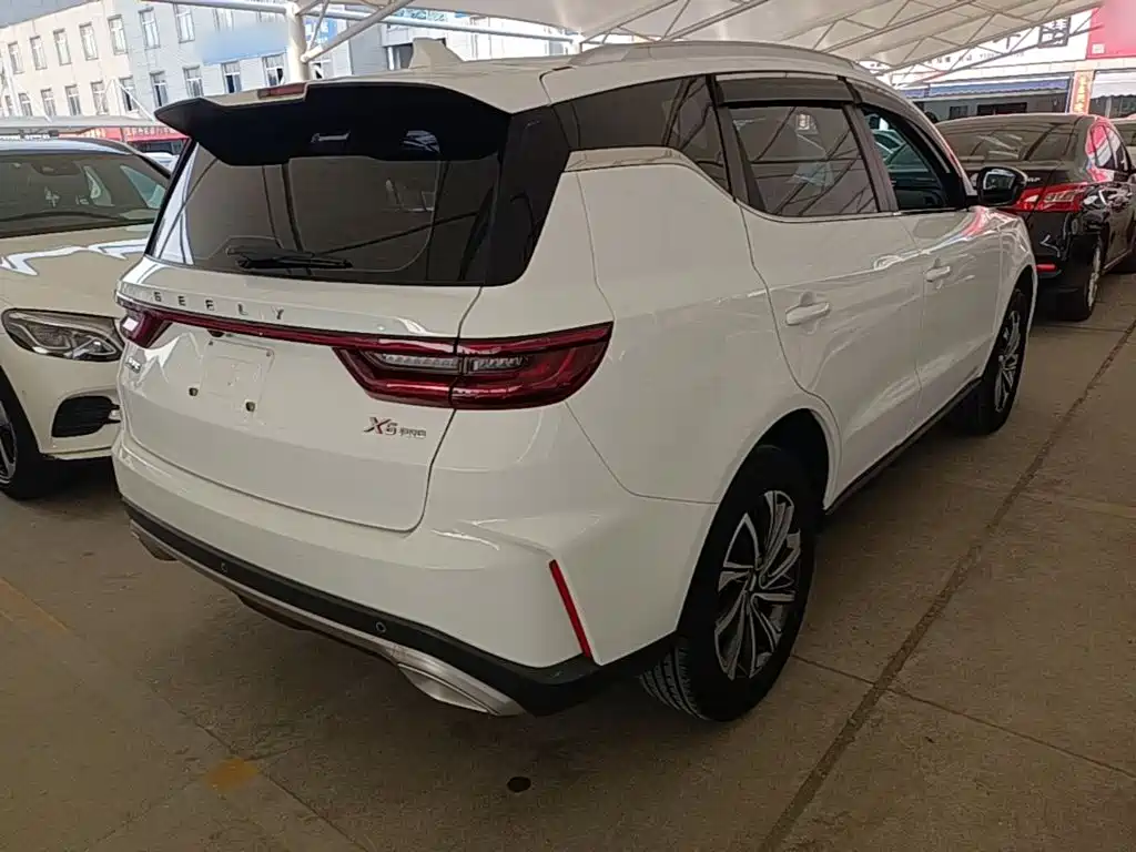 Geely Vision X6 2022