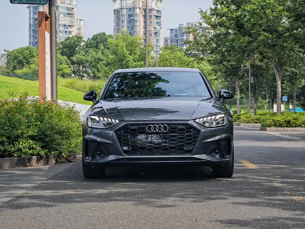 Audi A4L 2025