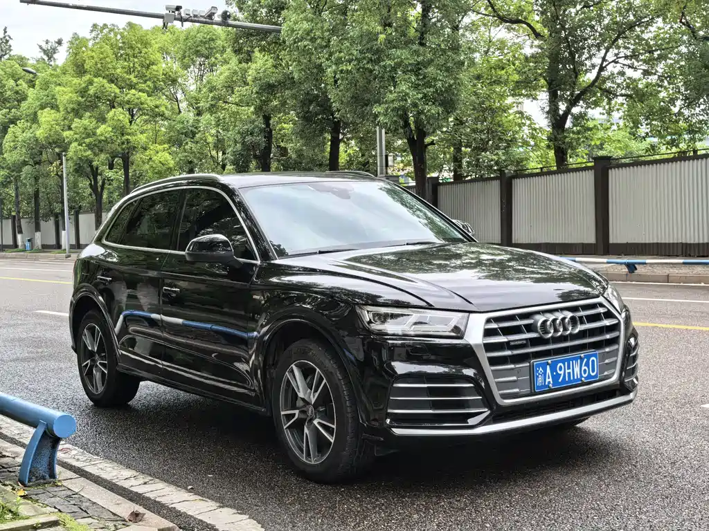 Audi Q5L 2021 — фото 3