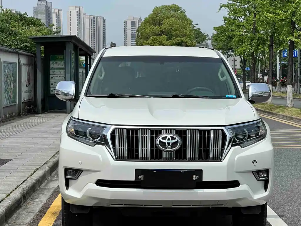Toyota Prado 2019 — фото 2